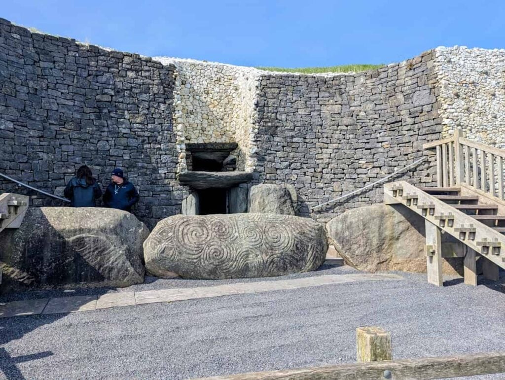 entrance_Newgrange_Meath_Ireland